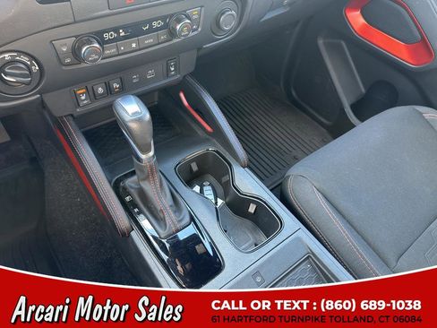 Used 2023 Nissan Frontier PRO-4X w/ Pro Convenience Package image 23