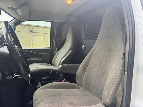 Used 2020 Chevrolet Express 2500 w/ Driver Convenience Package RWD image 24