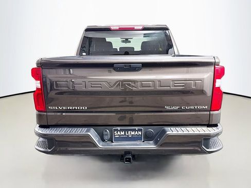 Used 2021 Chevrolet Silverado 1500 Custom image 6