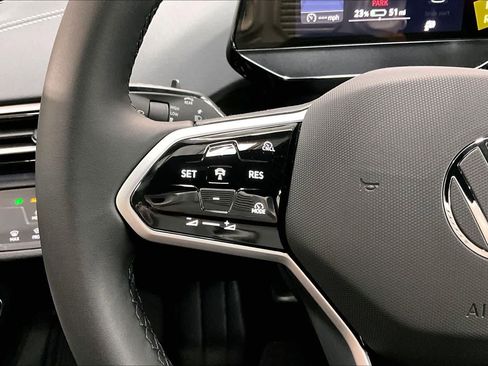 New 2026 Volkswagen ID.4 Pro image 17