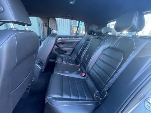 Used 2016 Volkswagen Golf R 4-Door image 15