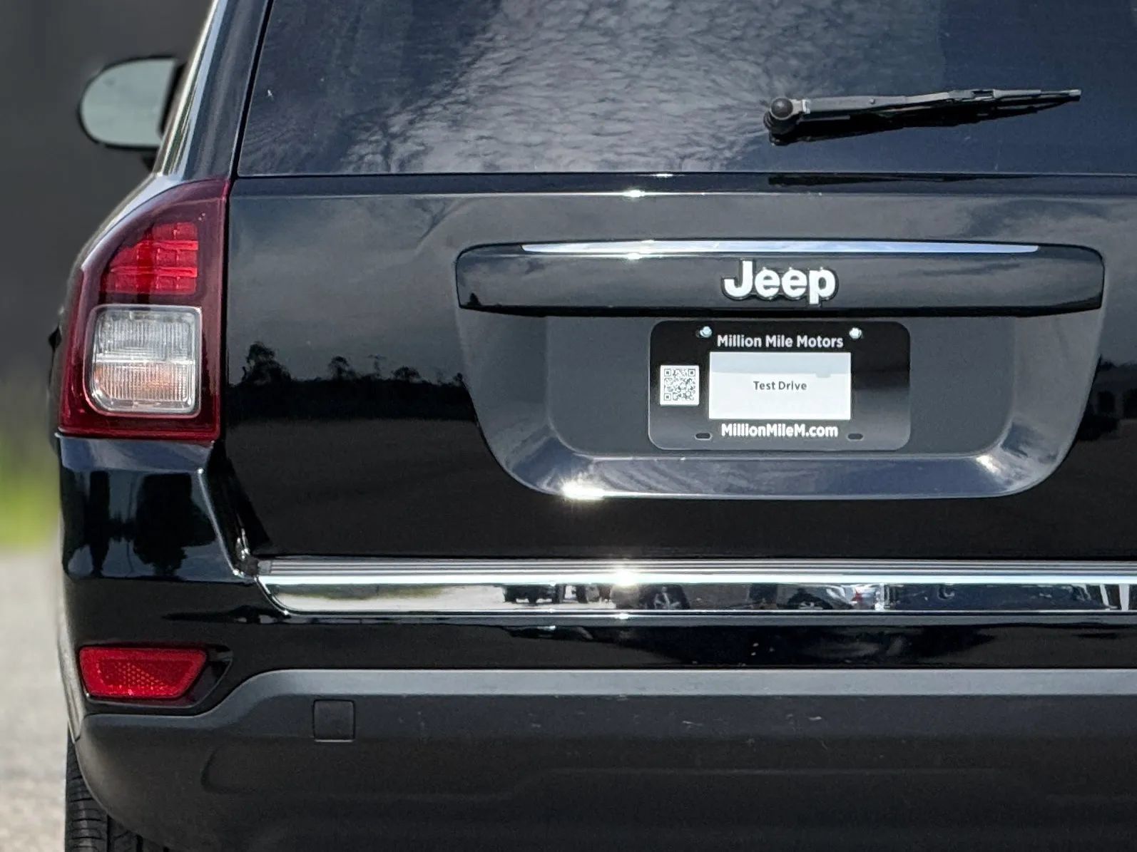 Used 2016 Jeep Compass High Altitude FWD image 13
