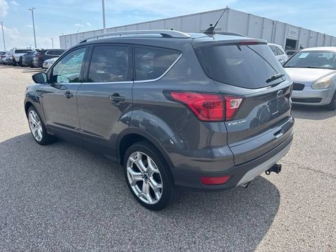 Used 2019 Ford Escape Titanium AWD/4WD image 4