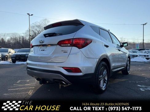 Used 2017 Hyundai Santa Fe Sport image 9
