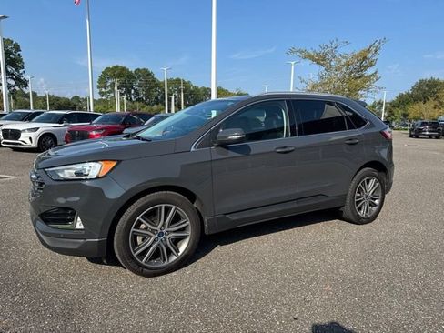 Used 2021 Ford Edge Titanium FWD image 12