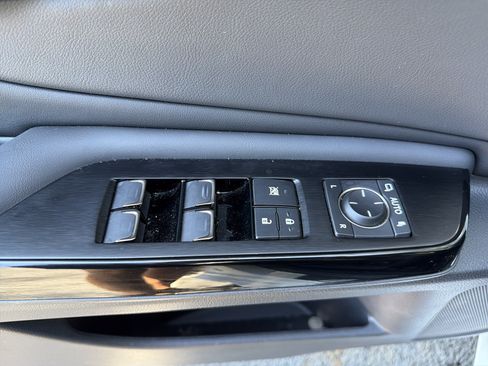 Certified 2025 Lexus ES 300h w/ Premium Package FWD image 14
