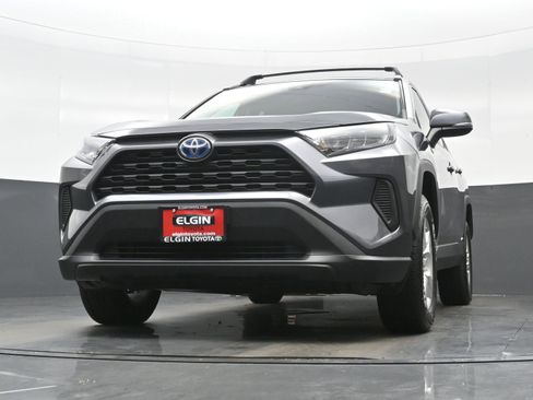 Used 2021 Toyota RAV4 LE AWD/4WD image 25