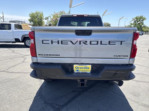 New 2026 Chevrolet Silverado 2500 Custom w/ Custom Value Package AWD/4WD image 4