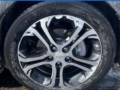 Used 2020 Chevrolet Bolt Premier w/ Infotainment Package image 15