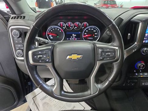 Used 2021 Chevrolet Silverado 1500 LT AWD/4WD image 18