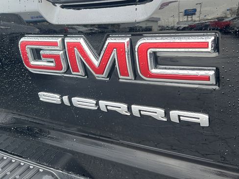 Used 2024 GMC Sierra 1500 Elevation image 8