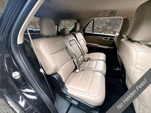 Used 2023 Ford Explorer XLT w/ Equipment Group 202A RWD image 24