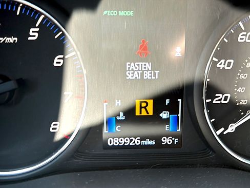 Used 2019 Mitsubishi Outlander ES FWD image 8