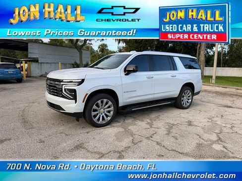 Used 2026 Chevrolet Suburban Premier w/ Sun And Tow Package AWD/4WD image 2