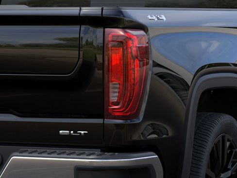 New 2026 GMC Sierra 1500 SLT w/ SLT Convenience Package AWD/4WD image 11