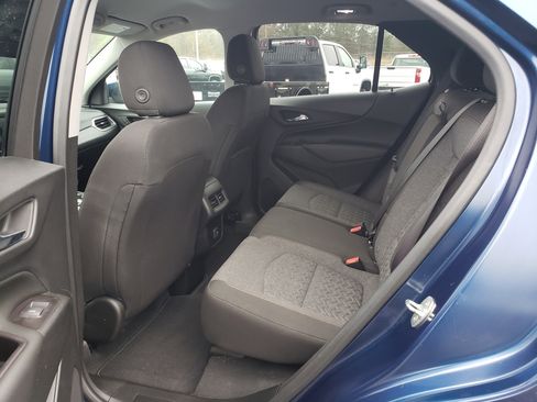 Used 2022 Chevrolet Equinox LT w/ Driver Convenience Package image 31