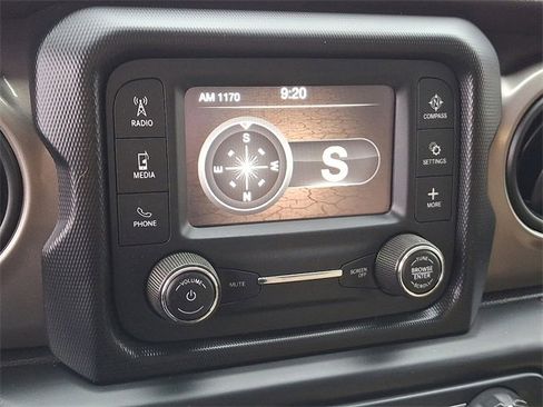 Used 2020 Jeep Gladiator Sport w/ Trailer Tow Package image 17