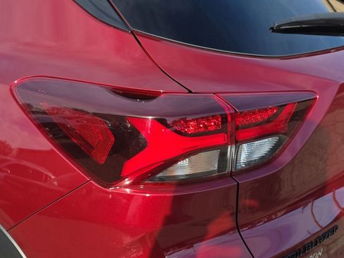 Used 2022 Chevrolet TrailBlazer RS image 46