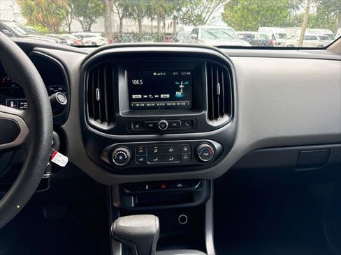 Used 2017 Chevrolet Colorado W/T w/ WT Convenience Package AWD/4WD image 24