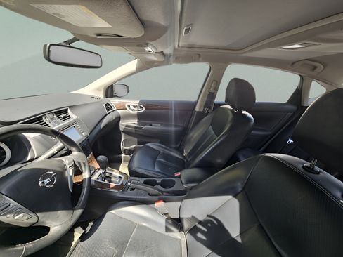 Used 2015 Nissan Sentra SL w/ SL Premium Package FWD image 6