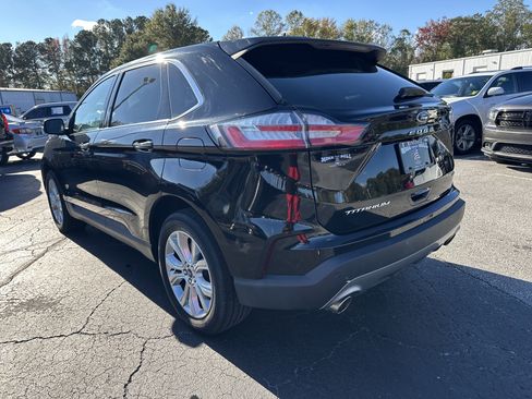 Used 2022 Ford Edge Titanium image 6