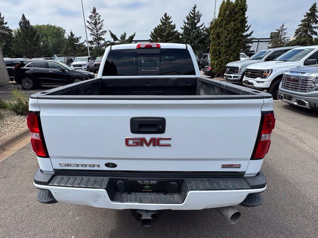 Used 2019 GMC Sierra 2500 SLT w/ All Terrain HD Package AWD/4WD image 14
