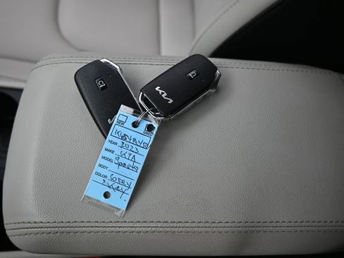 Used 2023 Kia Sportage EX image 19