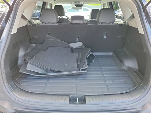 Certified 2025 Kia Seltos S FWD image 6