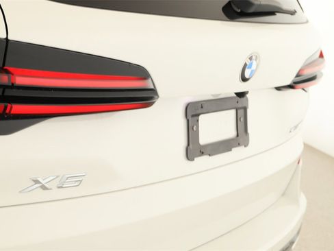 Used 2024 BMW X5 sDrive40i w/ M Sport Package image 30