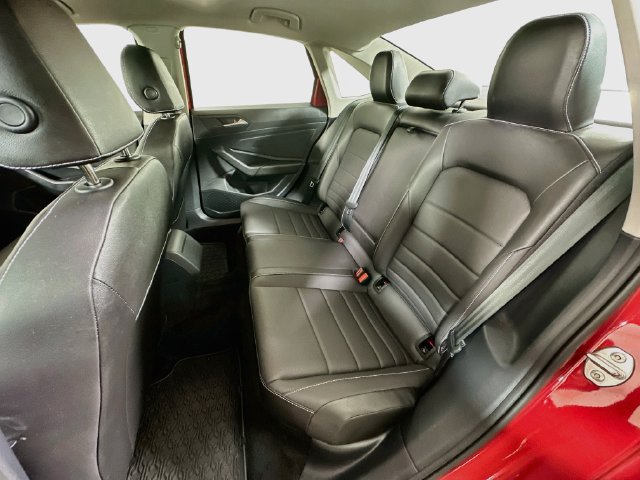Certified 2023 Volkswagen Jetta SE w/ Panoramic Sunroof Package FWD image 25