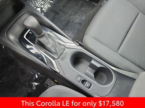 Used 2023 Toyota Corolla LE image 31