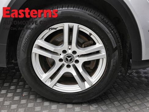 Used 2022 Mercedes-Benz GLB 250 4MATIC w/ Premium Package Lite image 30