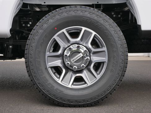 New 2026 Ford F350 Lariat w/ Lariat Ultimate Package image 23