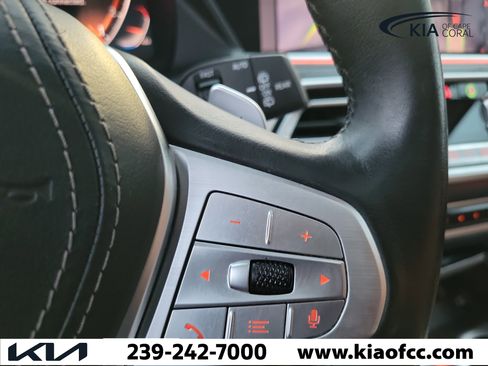 Used 2019 BMW X7 xDrive40i w/ Premium Package AWD/4WD image 37
