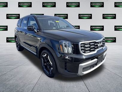 Used 2023 Kia Telluride S w/ S Sunroof Package