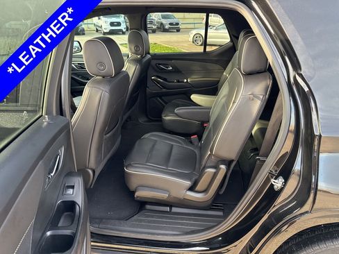 Used 2023 Chevrolet Traverse Premier w/ Redline Edition image 6