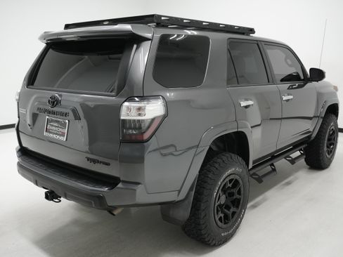 Used 2012 Toyota 4Runner Limited AWD/4WD image 4