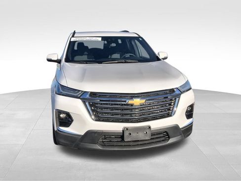 Used 2023 Chevrolet Traverse LT AWD/4WD image 3