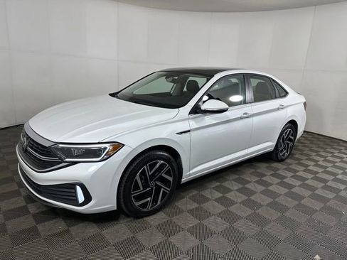 Used 2024 Volkswagen Jetta SEL image 7