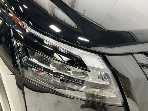 Used 2025 Nissan Pathfinder SL w/ Black Appearance Package image 27