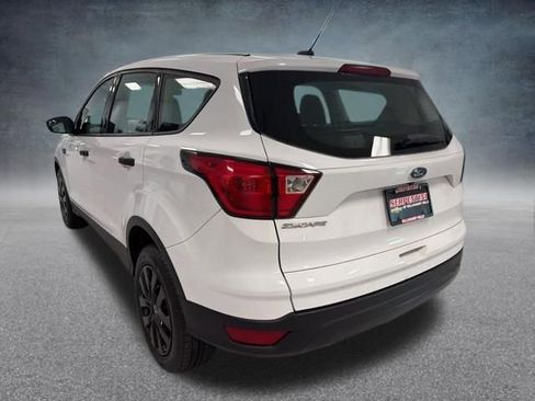 Used 2019 Ford Escape S image 9