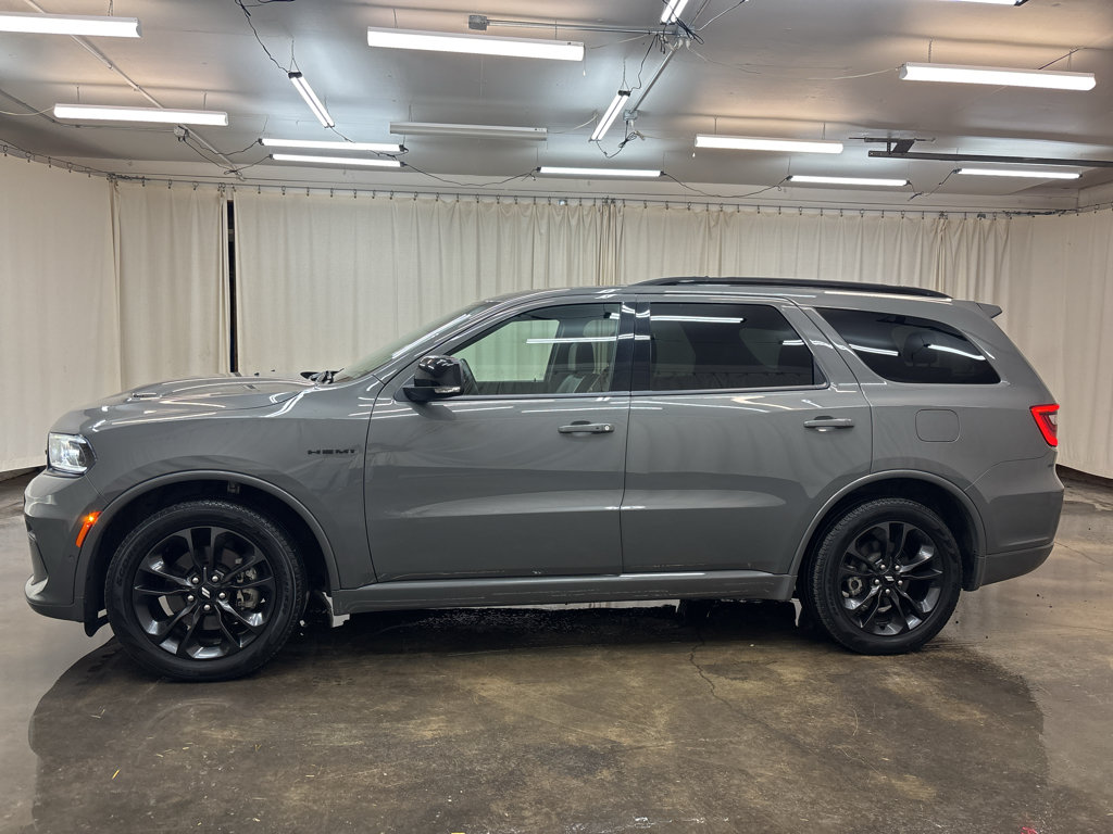 Used 2025 Dodge Durango R/T w/ Blacktop Package AWD/4WD image 13