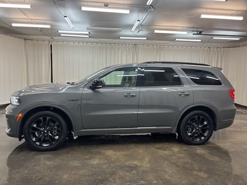 Used 2025 Dodge Durango R/T w/ Blacktop Package AWD/4WD image 13