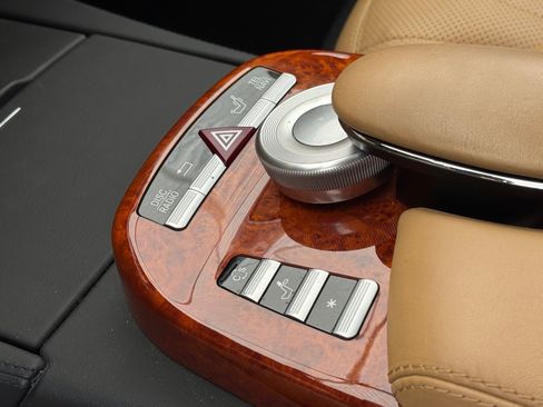 Used 2008 Mercedes-Benz S 550 image 19