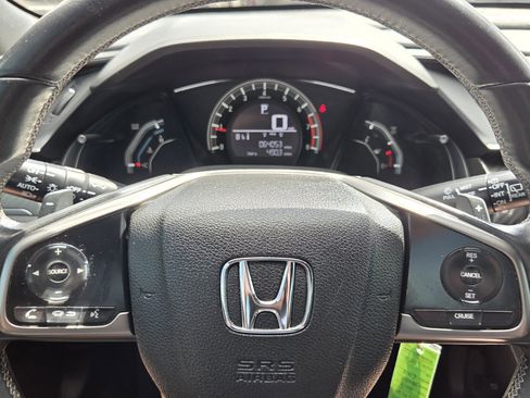 Used 2018 Honda Civic Sport image 16