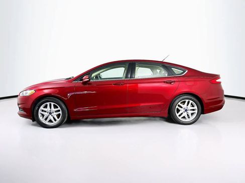 Used 2015 Ford Fusion SE image 3