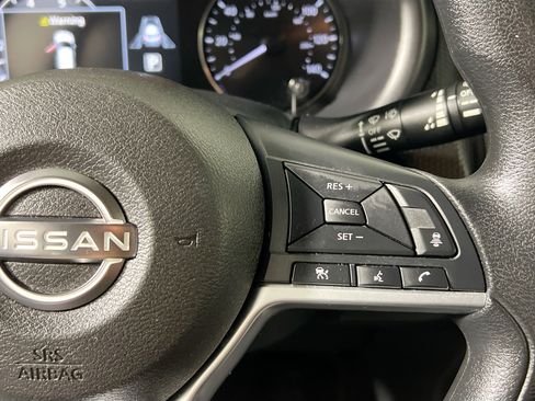 Used 2024 Nissan Kicks SV FWD image 18
