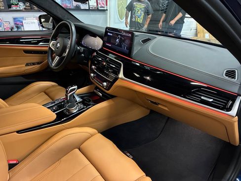 Used 2022 BMW M5 w/ Competition Package AWD/4WD image 28