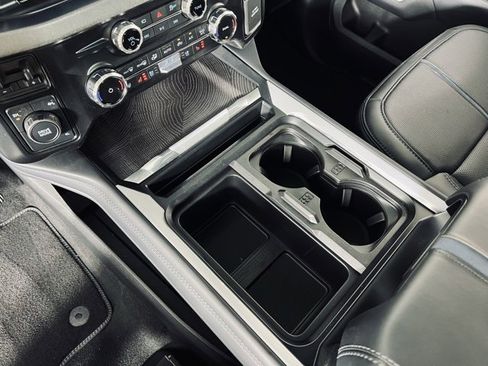 Used 2025 Ford F450 Platinum image 30