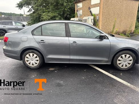 Used 2015 Volkswagen Jetta S FWD image 6